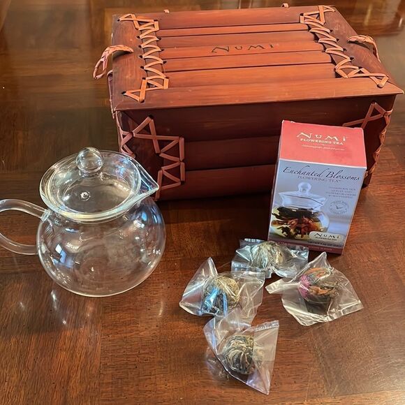 Numi Flowering 16 oz. Glass Clear Teapot with Storage Box Organic - Picture 1 of 15